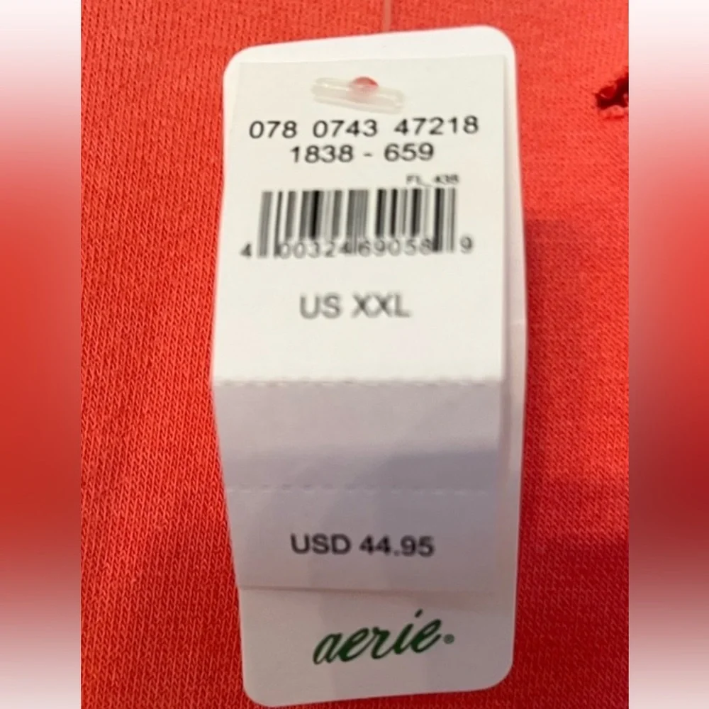 Aerie Sunday Soft distressed crew neck top - Picture 5 of 5